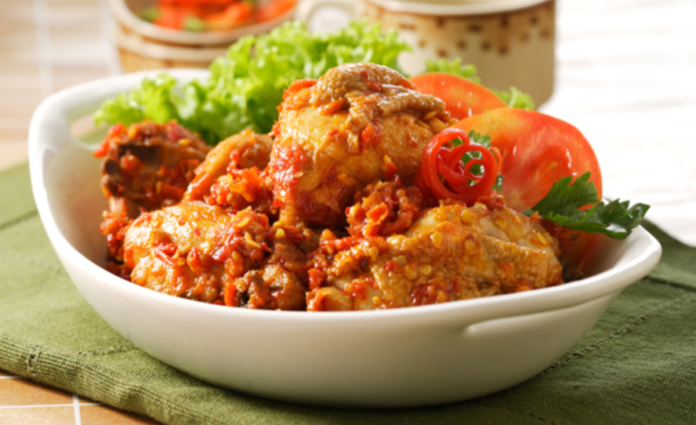 Kuliner Nusantara Manado Ayam Rica-Rica