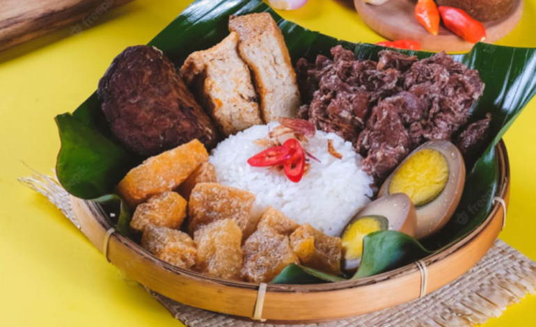 Gudeg Kuliner Legendaris Yogyakarta